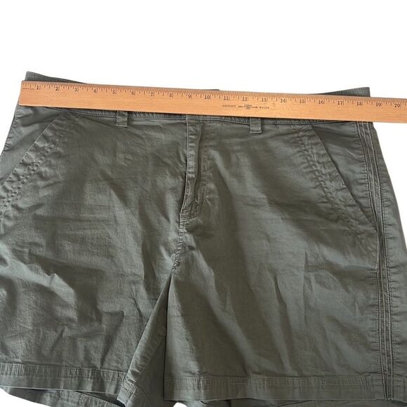 Eddie Bauer Olive Green Pockets Cotton Shorts Size 16 - Picture 10 of 11